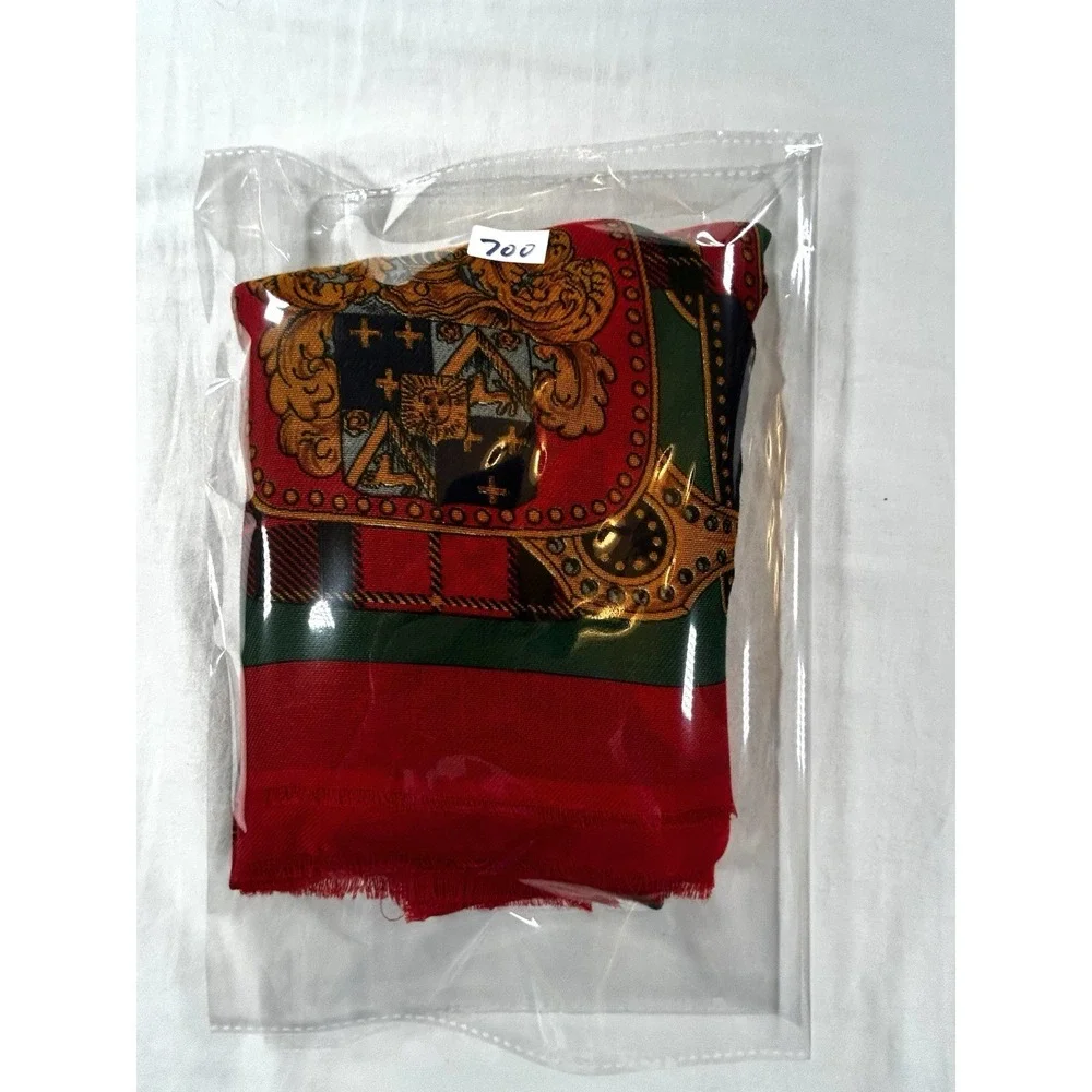Art of the Scarf Tie Rack Equestrian Horse Buckle Theme Green Red Scarf 48x48
